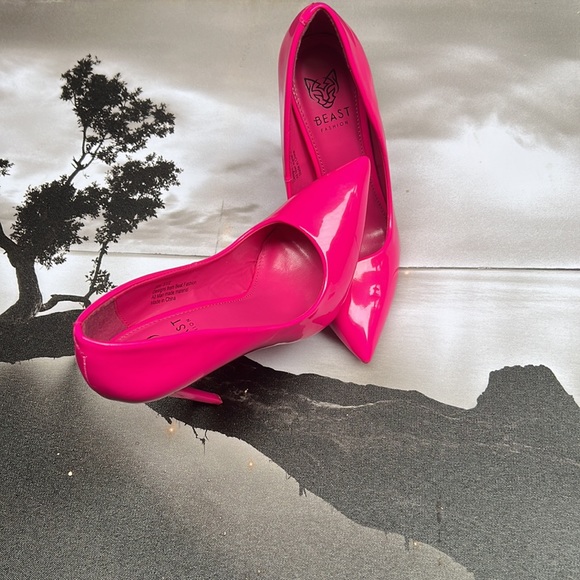 Beautiful Bold pink heels - Beast Fashion - Picture 9 of 9